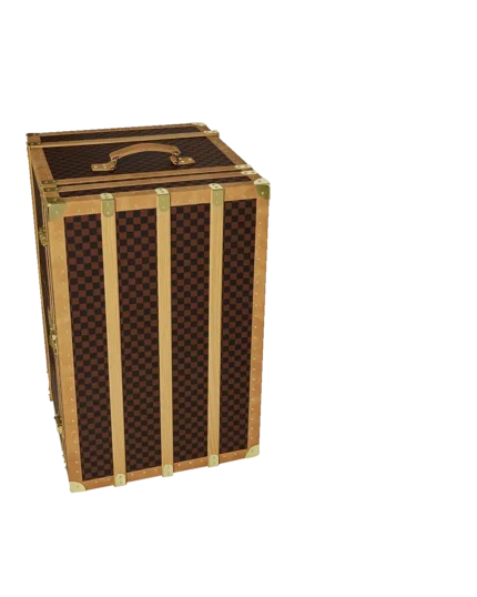 SHARKS HENNYVILLE IN PARIS Trunk